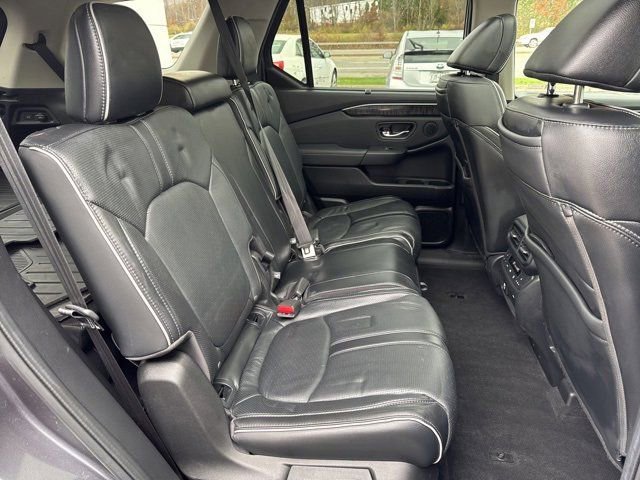 Used 2023 Honda Pilot Elite image 8