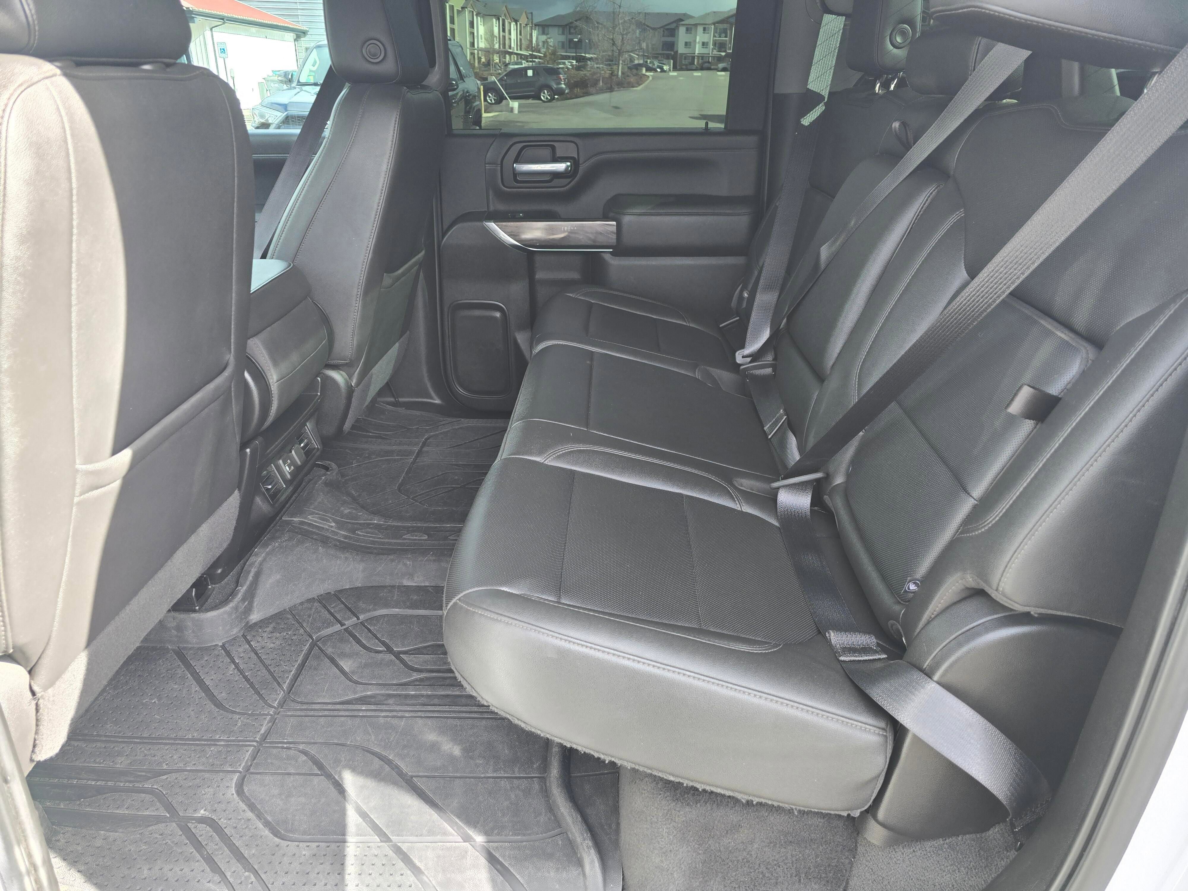 Used 2022 Chevrolet Silverado 3500 LTZ AWD/4WD image 32