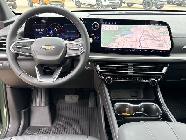 New 2027 Chevrolet Traverse LT w/ Sun and Wheel Package FWD image 8