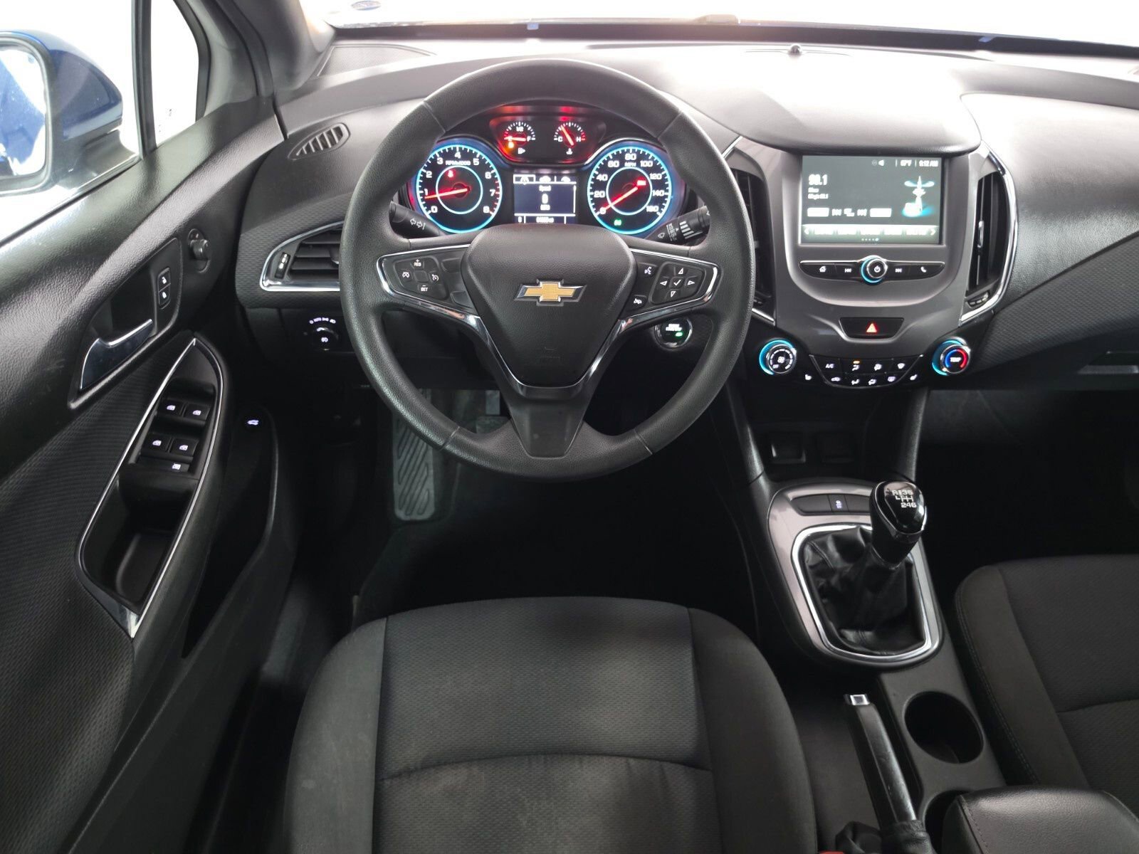 Used 2016 Chevrolet Cruze LT w/ Convenience Package FWD image 31