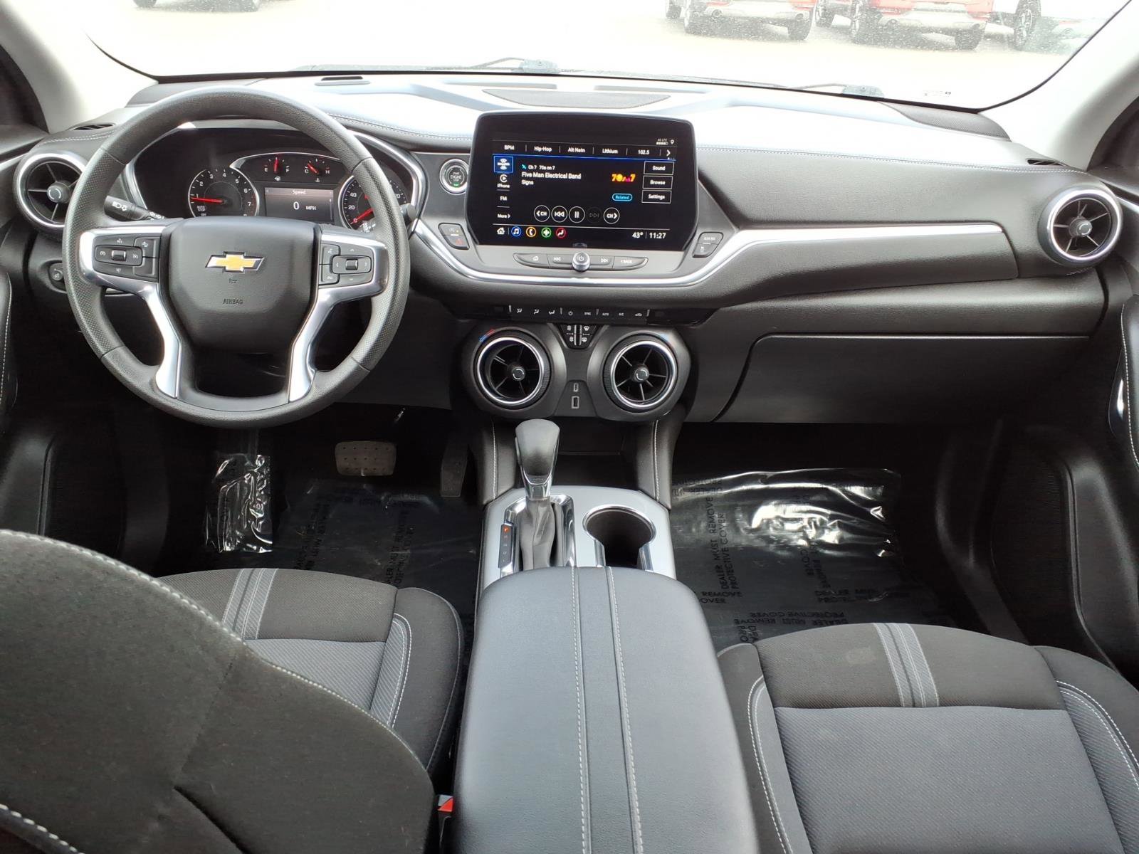 Used 2023 Chevrolet Blazer LT w/ Midnight/Sport Edition image 11