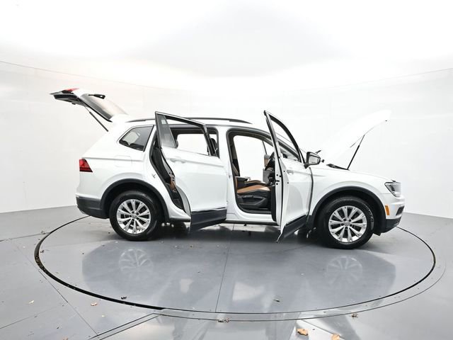 Used 2018 Volkswagen Tiguan SE image 44