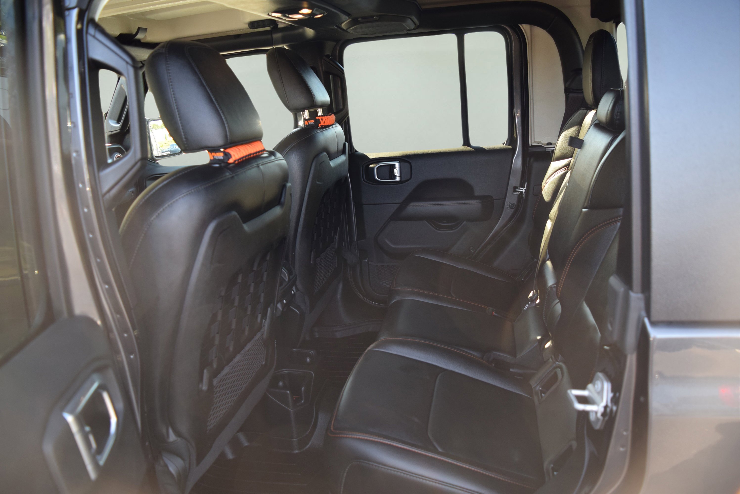 Used 2022 Jeep Gladiator Mojave w/ Cold Weather Group image 9