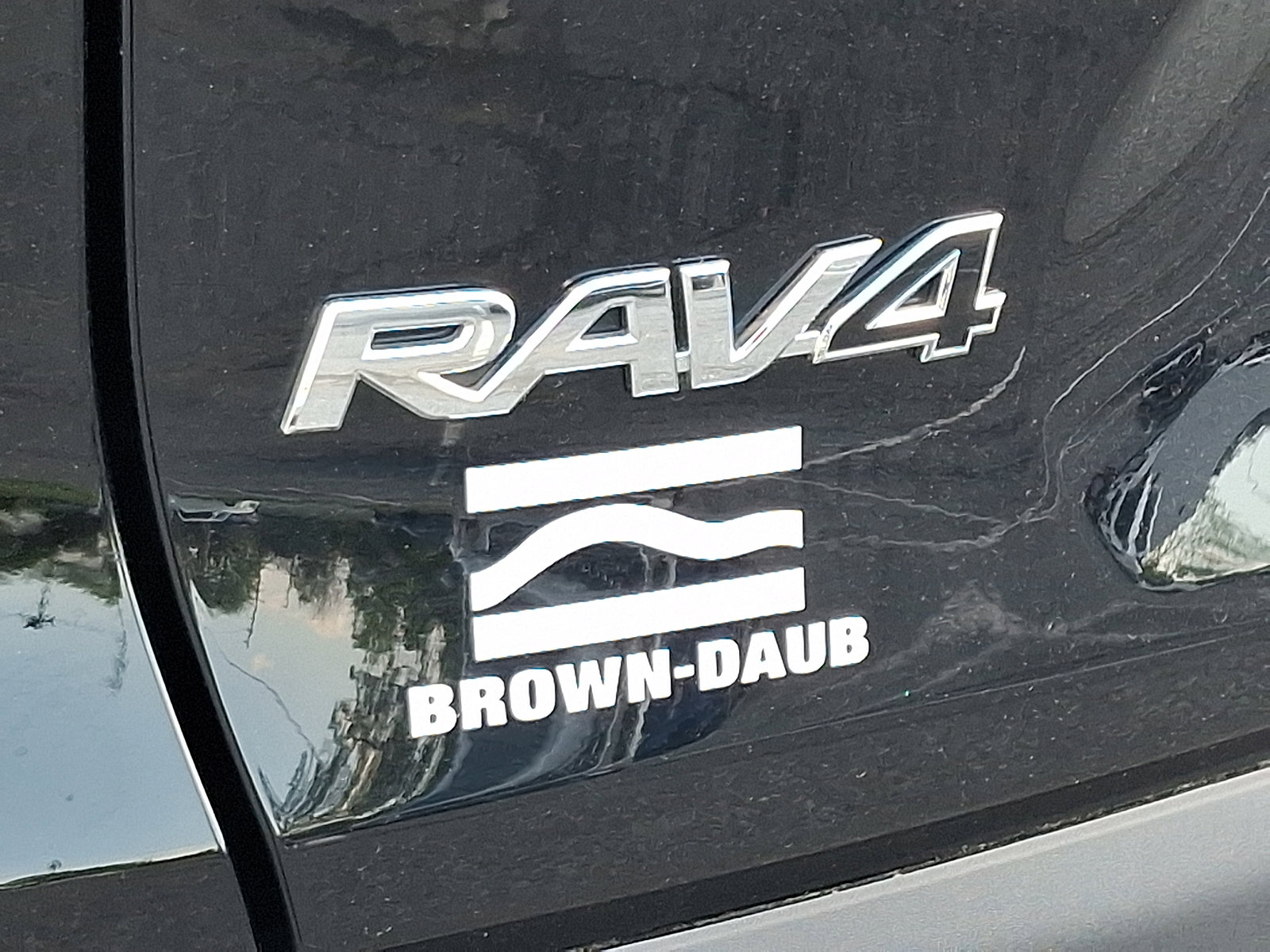 Used 2023 Toyota RAV4 LE AWD/4WD image 29