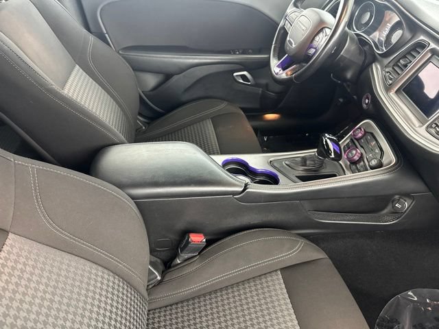 Used 2022 Dodge Challenger SXT RWD image 26