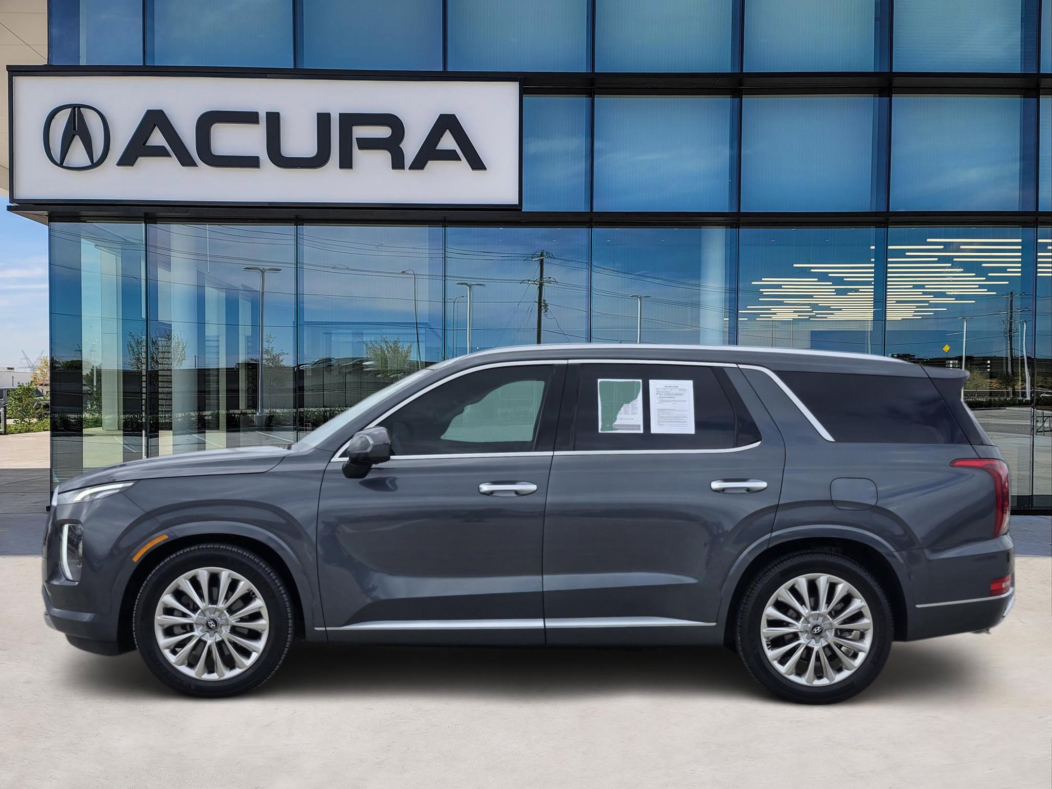 Used 2020 Hyundai Palisade Limited image 3