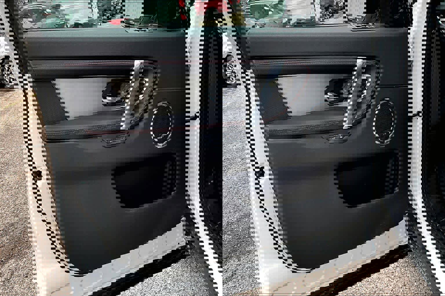 Used 2023 Land Rover Discovery Sport SE R-Dynamic image 22