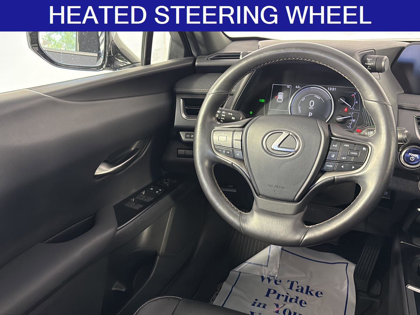Used 2020 Lexus UX 250h w/ Premium Package AWD/4WD image 17