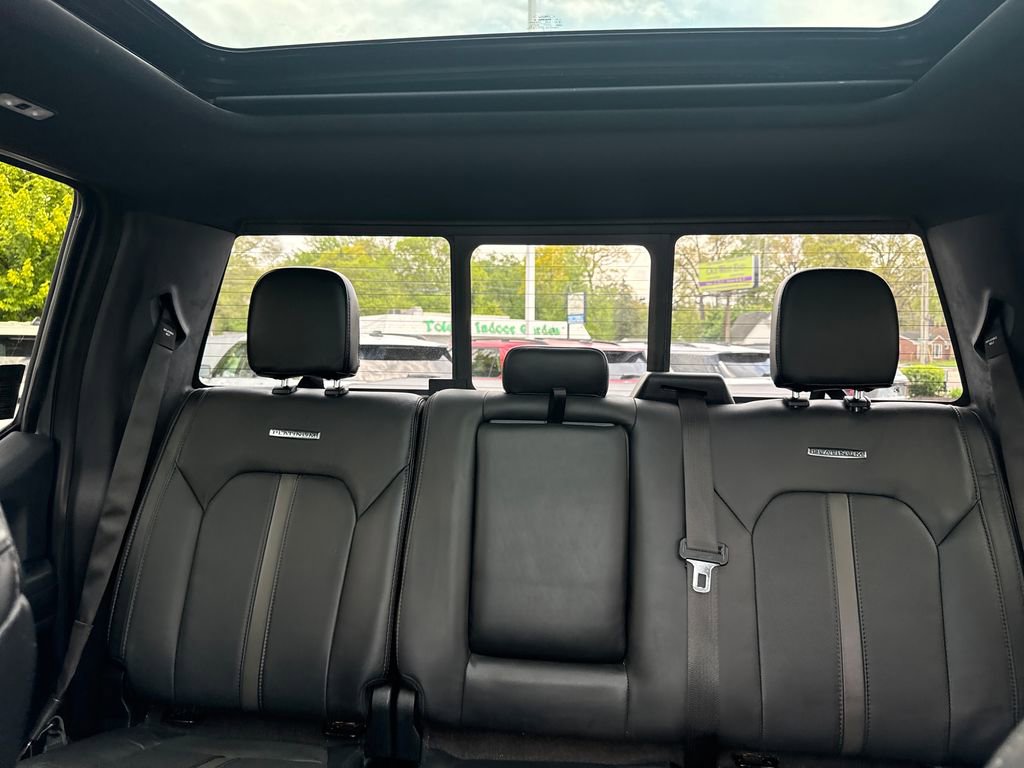 Used 2015 Ford F150 Platinum w/ Equipment Group 701A Luxury AWD/4WD image 42