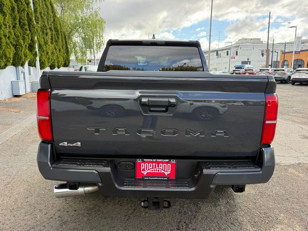 Used 2025 Toyota Tacoma SR5 AWD/4WD image 6