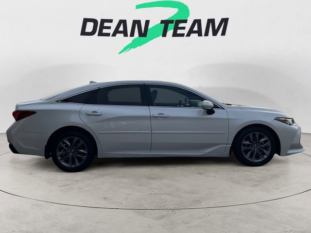 Used 2019 Toyota Avalon XLE image 8