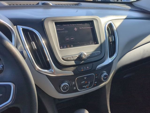 Used 2022 Chevrolet Equinox LS image 30
