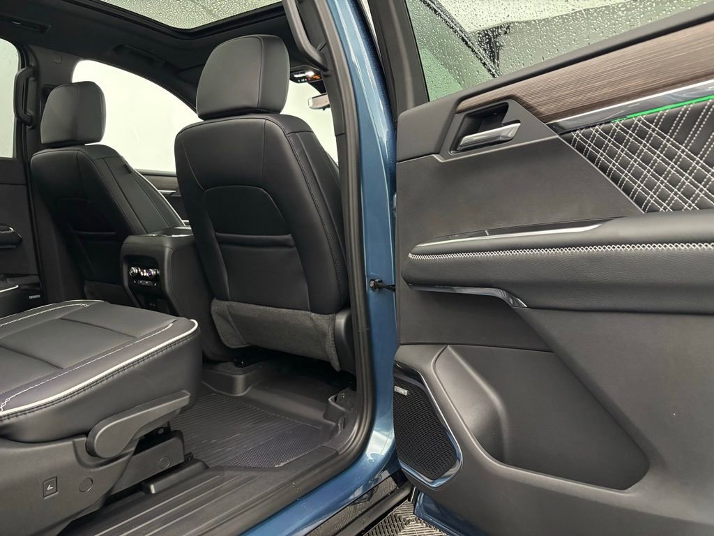 New 2026 GMC Acadia Denali w/ Super Cruise Package image 41