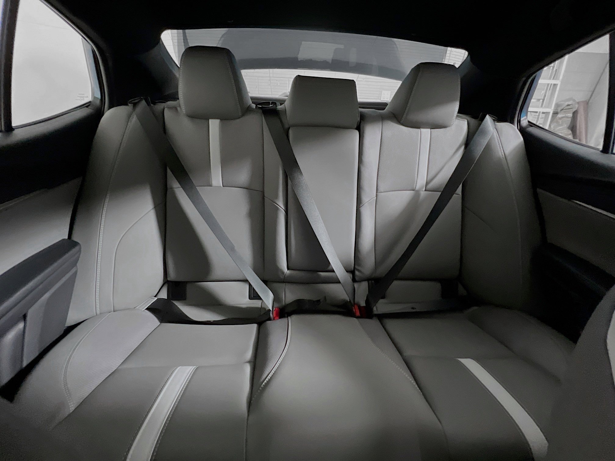 Used 2025 Toyota Camry SE w/ Convenience Package image 33