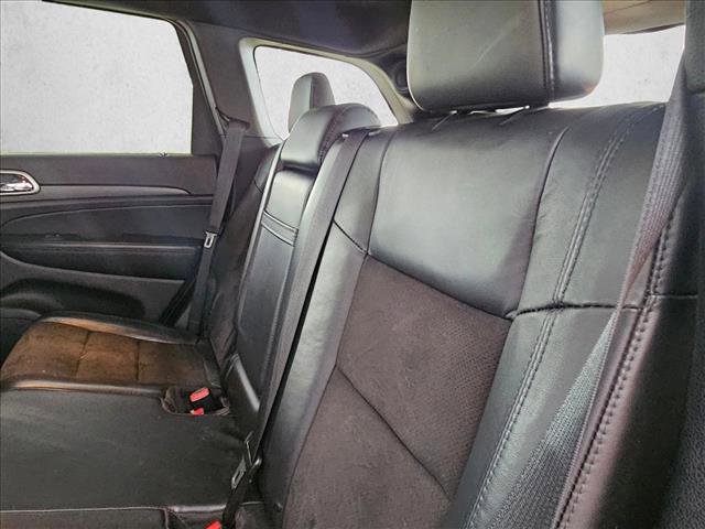 Used 2018 Jeep Grand Cherokee Altitude RWD image 19