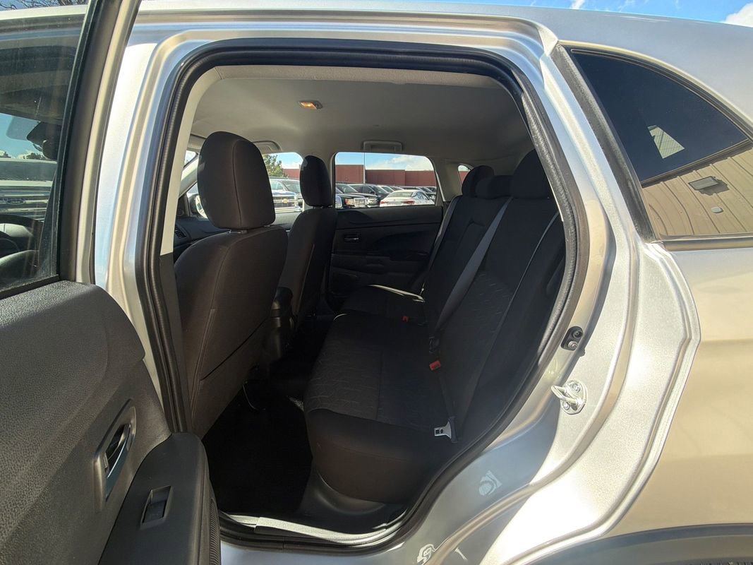 Used 2022 Mitsubishi Outlander Sport LE image 10