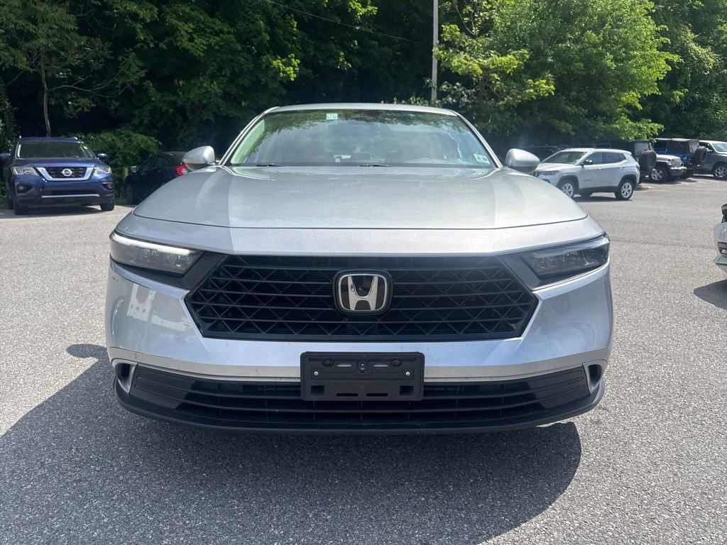 Used 2024 Honda Accord EX image 2