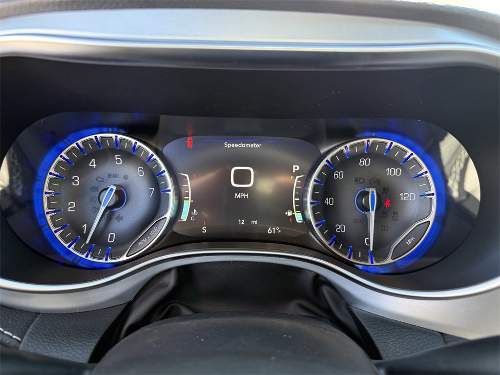 New 2026 Chrysler Pacifica Limited image 17