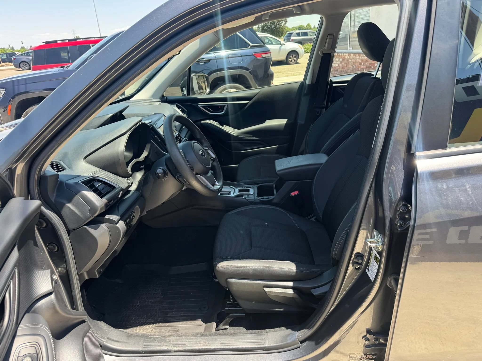 Used 2021 Subaru Forester AWD/4WD image 9