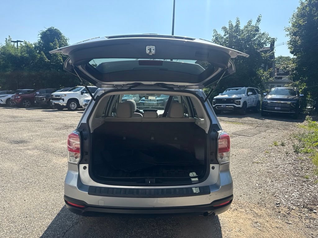 Used 2018 Subaru Forester 2.5i Premium AWD/4WD image 5