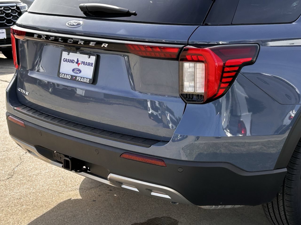 New 2026 Ford Explorer Active w/ Active Comfort Package RWD image 8