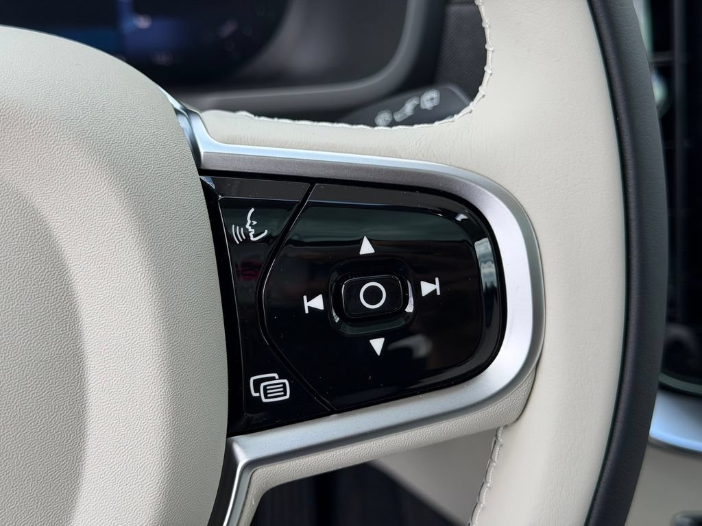New 2026 Volvo XC90 B6 Ultra AWD/4WD image 18