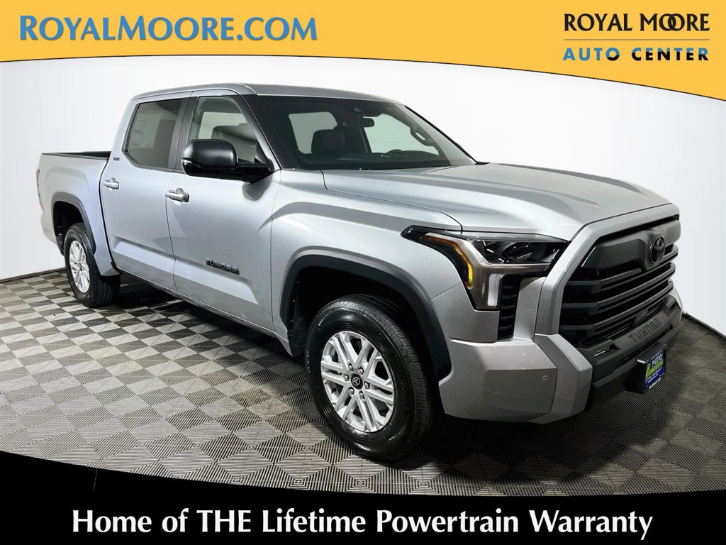 New 2026 Toyota Tundra SR5 w/ SR5 Premium Package