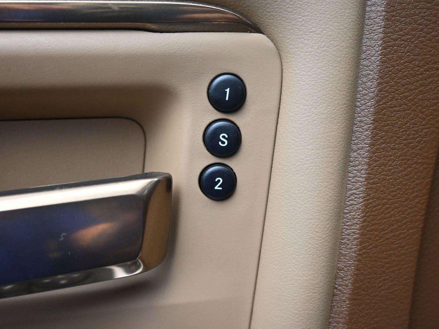 Used 2023 RAM 2500 Limited image 24