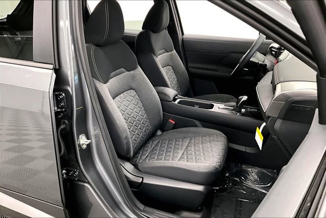 New 2026 Nissan Kicks SV image 32