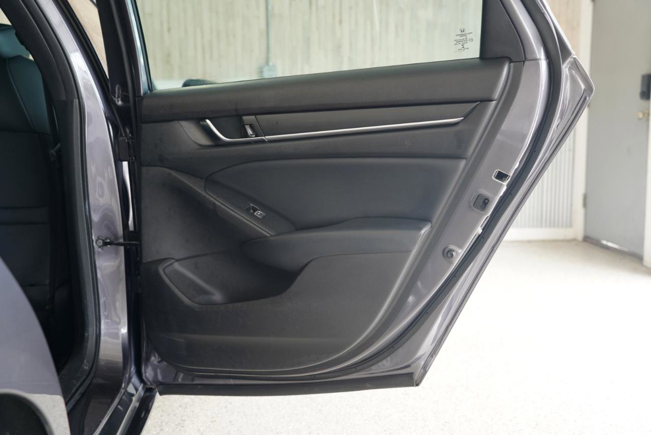 Used 2018 Honda Accord Sport image 38
