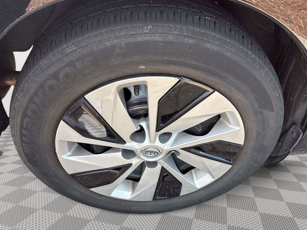 Used 2024 Nissan Altima 2.5 S FWD image 14