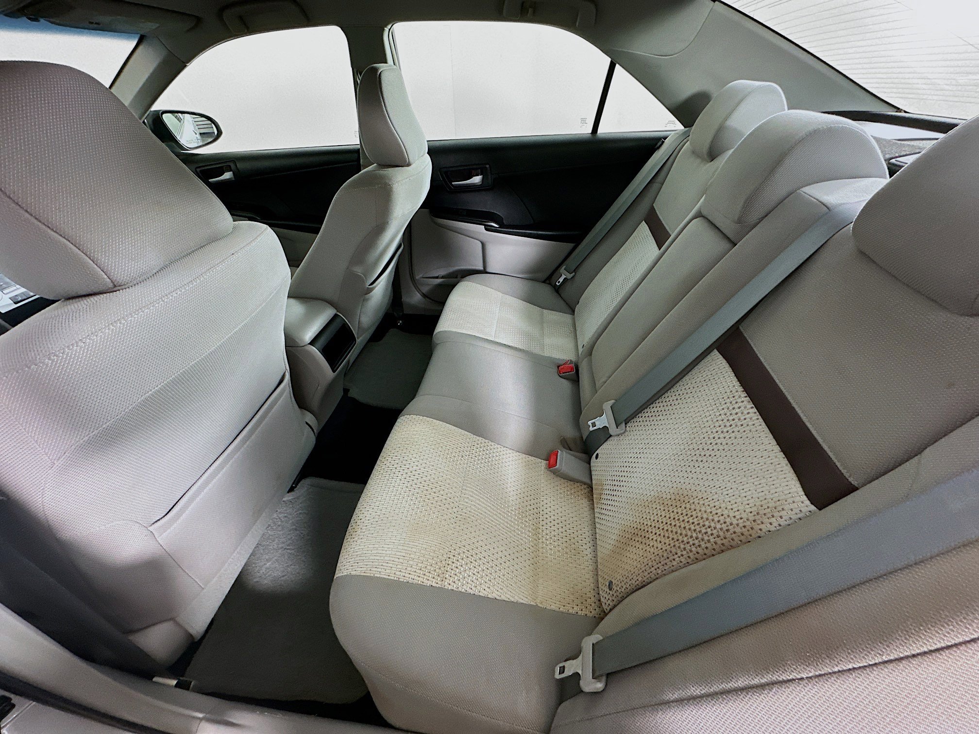 Used 2012 Toyota Camry LE image 24