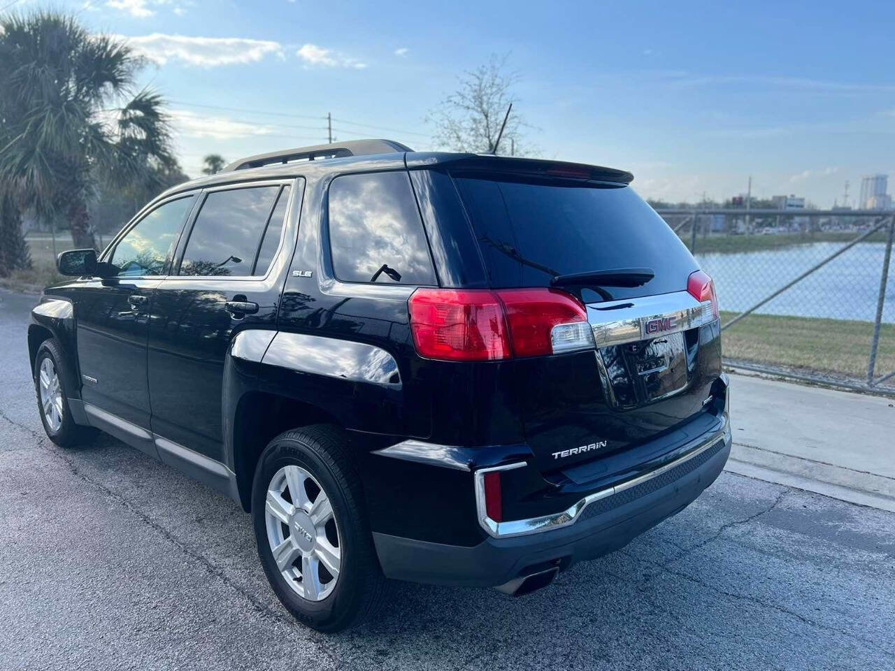 Used 2016 GMC Terrain SLE w/ Convenience Package image 8