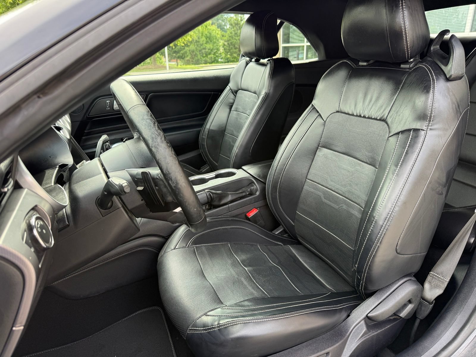 Used 2019 Ford Mustang Premium w/ Equipment Group 201A RWD image 35
