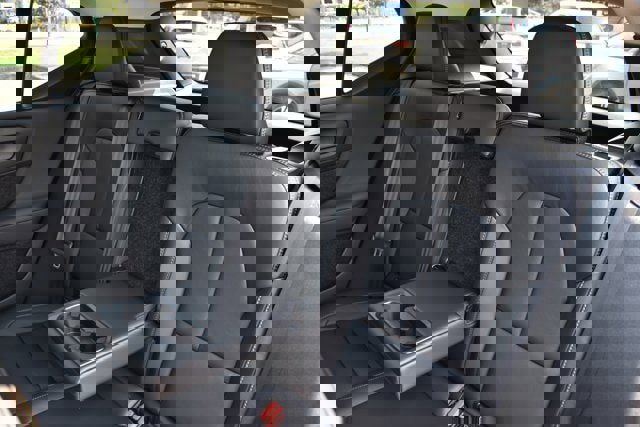 Used 2025 Volvo XC40 B5 Plus w/ Climate Package image 8