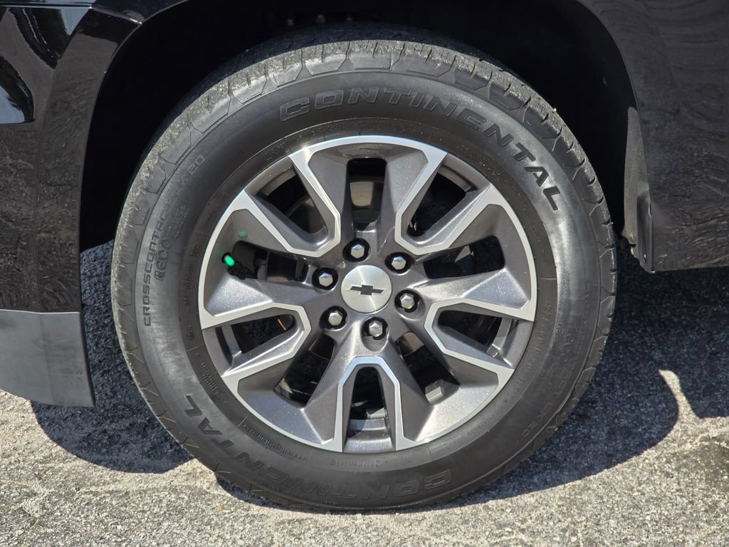 Used 2020 Chevrolet Suburban LT RWD image 25