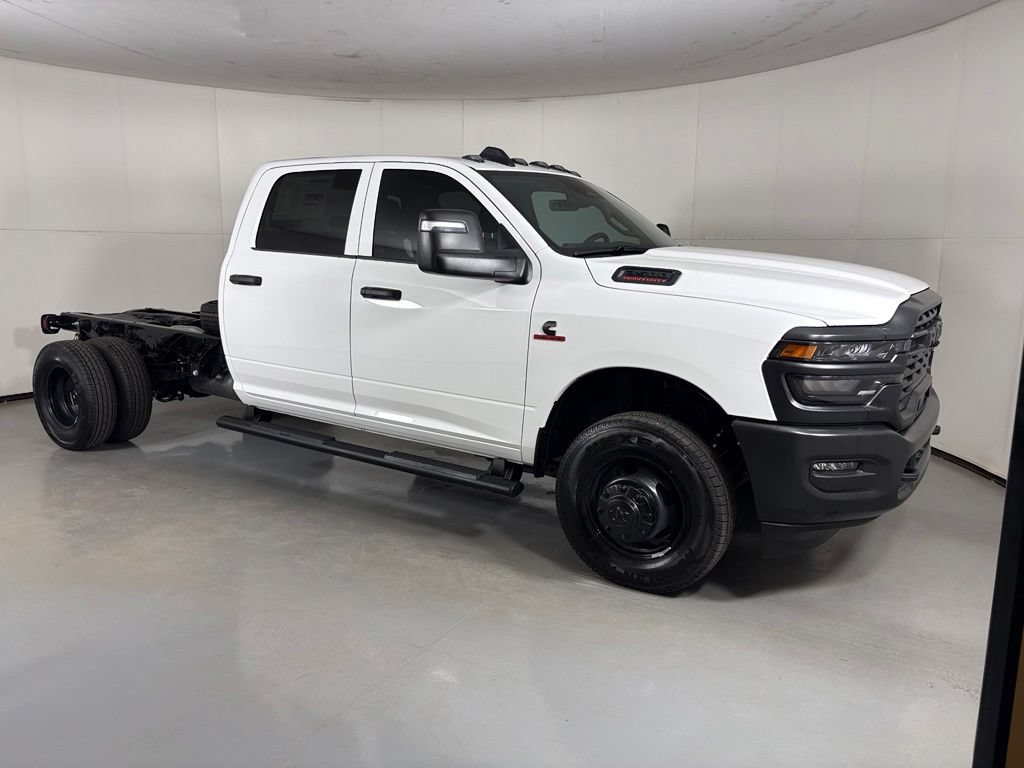 New 2026 RAM 3500 Tradesman AWD/4WD image 9