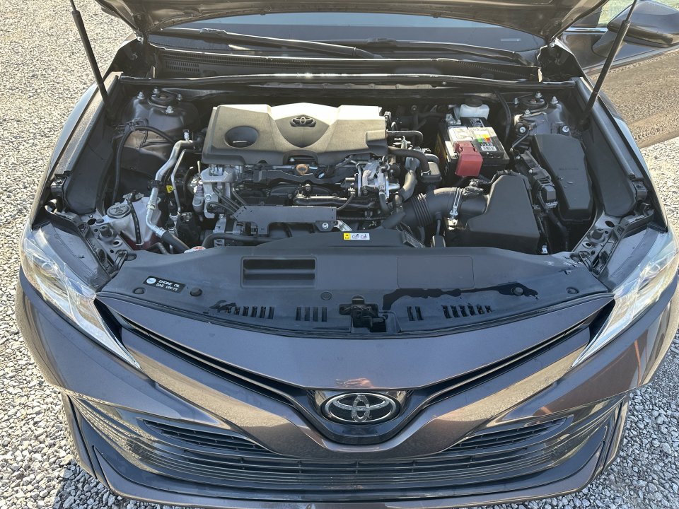 Used 2020 Toyota Camry LE image 21