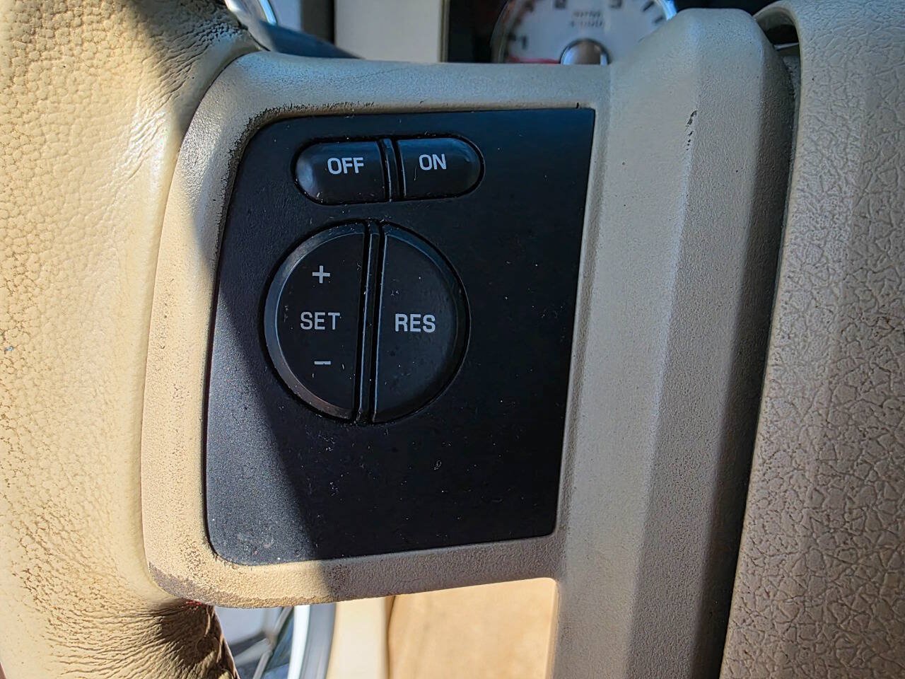 Used 2009 Ford F350 Lariat AWD/4WD image 21
