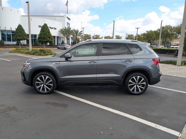 Used 2023 Volkswagen Taos SE FWD image 8