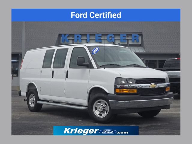 Used 2025 Chevrolet Express 2500 w/ Driver Convenience Package RWD image 1