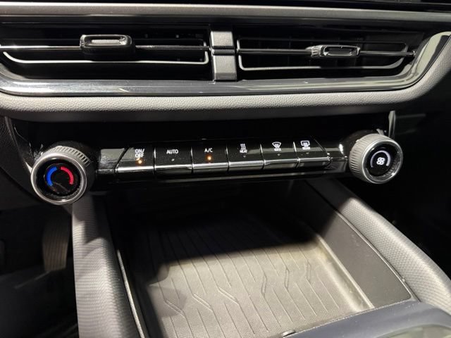 Certified 2024 Chevrolet Equinox EV RS AWD/4WD image 21