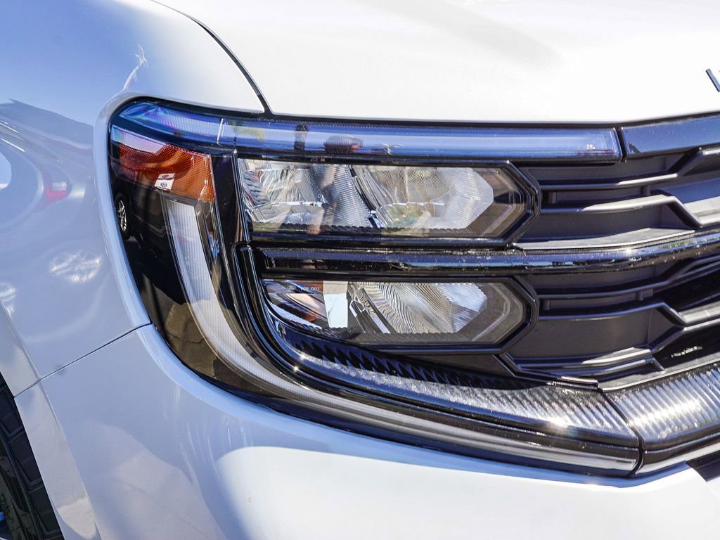 New 2025 Ford Expedition Active image 10