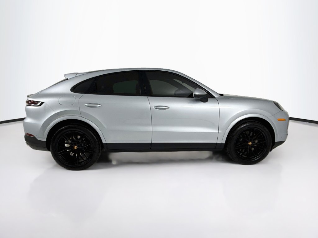 New 2026 Porsche Cayenne Coupe AWD/4WD image 8