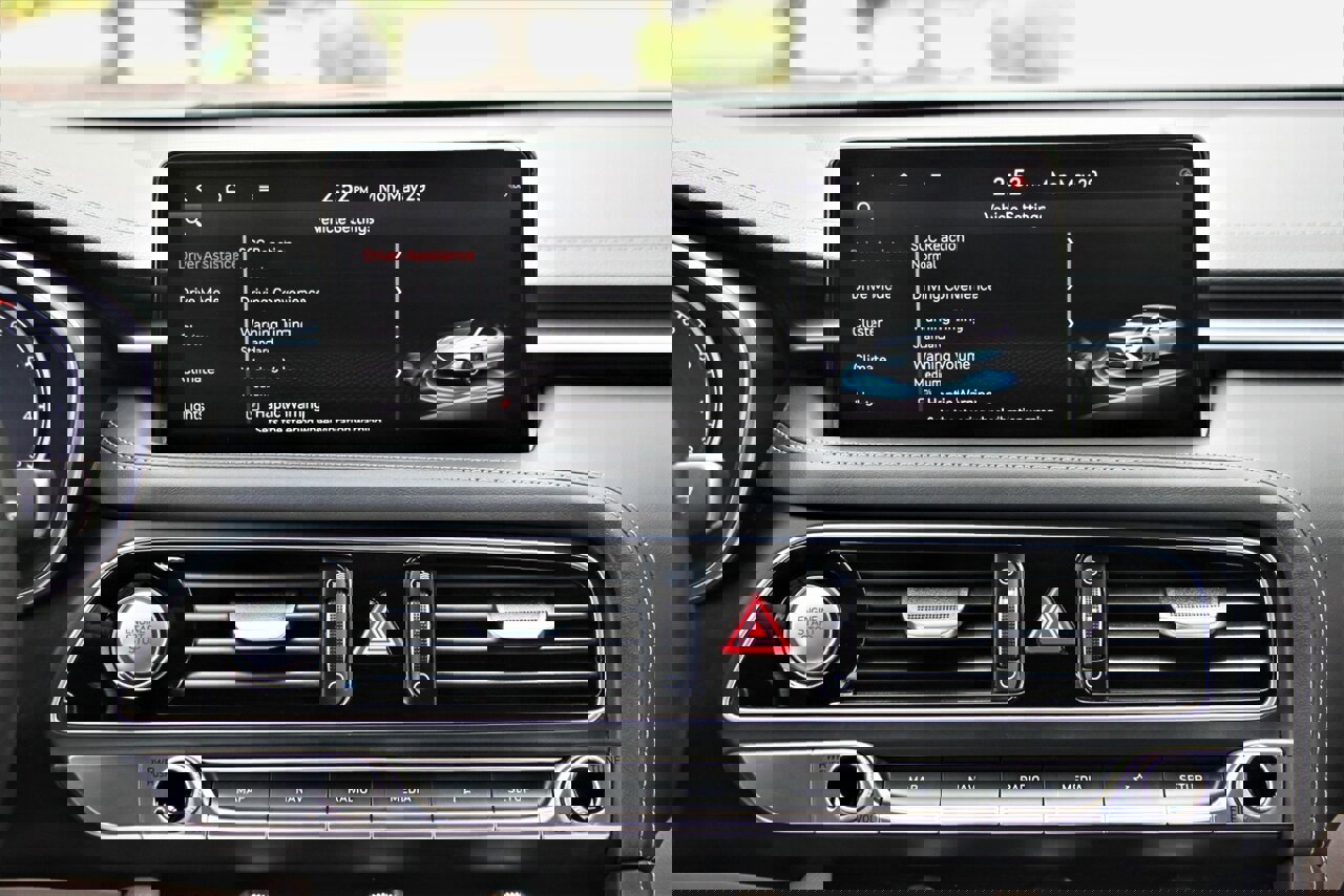 Used 2022 Genesis G70 2.0T RWD image 28