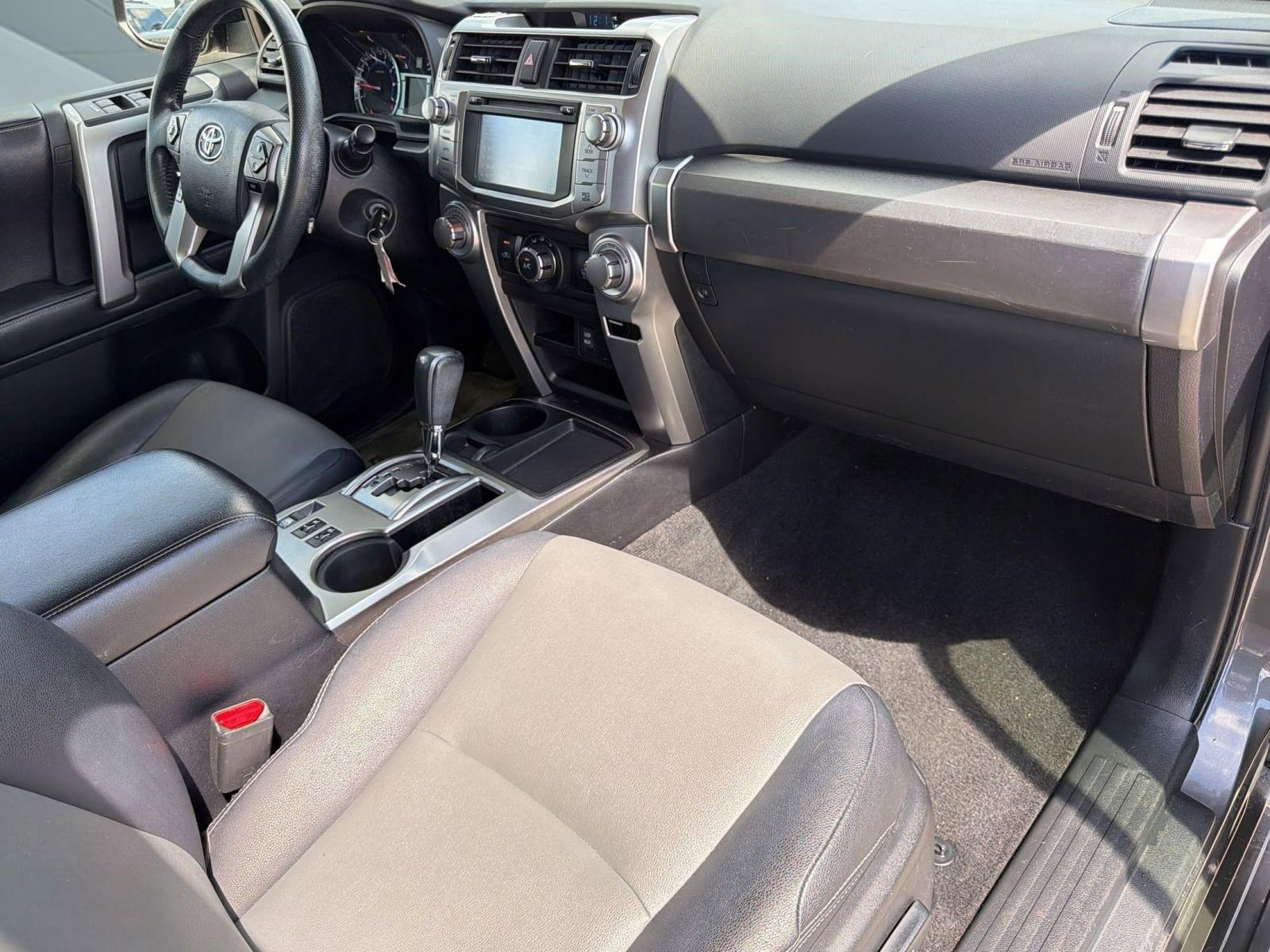 Used 2016 Toyota 4Runner SR5 Premium RWD image 26