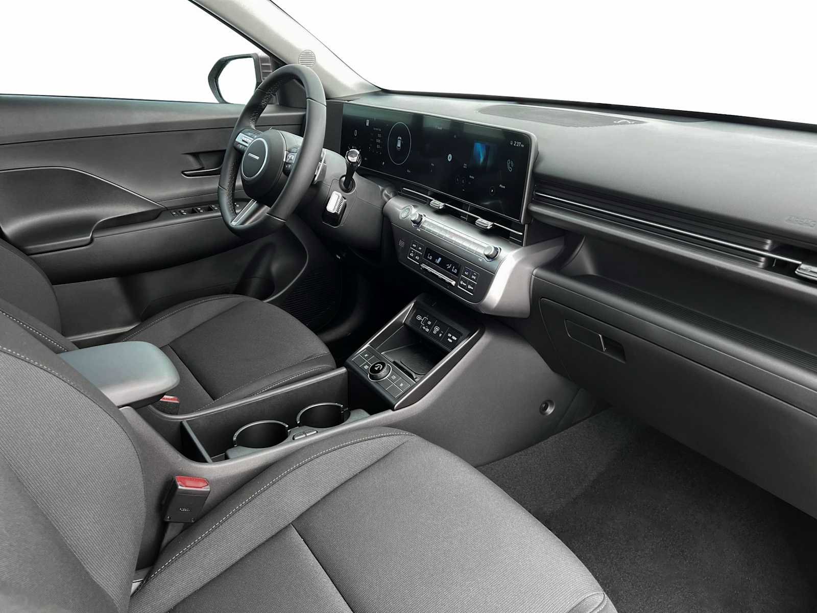 New 2024 Hyundai Kona SEL w/ Convenience Package image 15