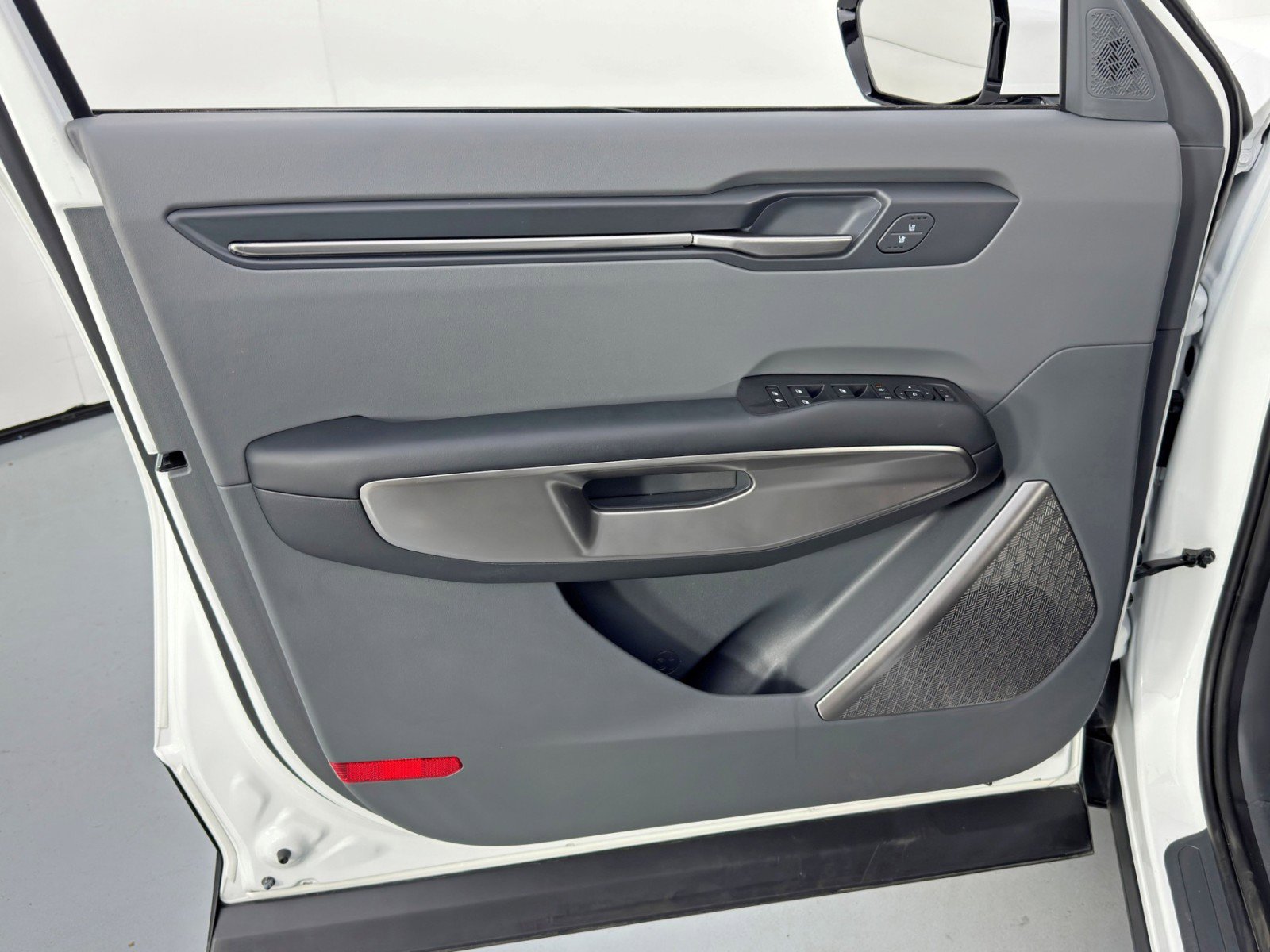 Used 2024 Kia EV9 Light Long Range image 40