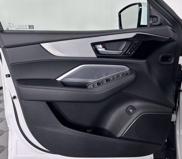 Used 2026 Acura MDX w/ Technology Package image 13