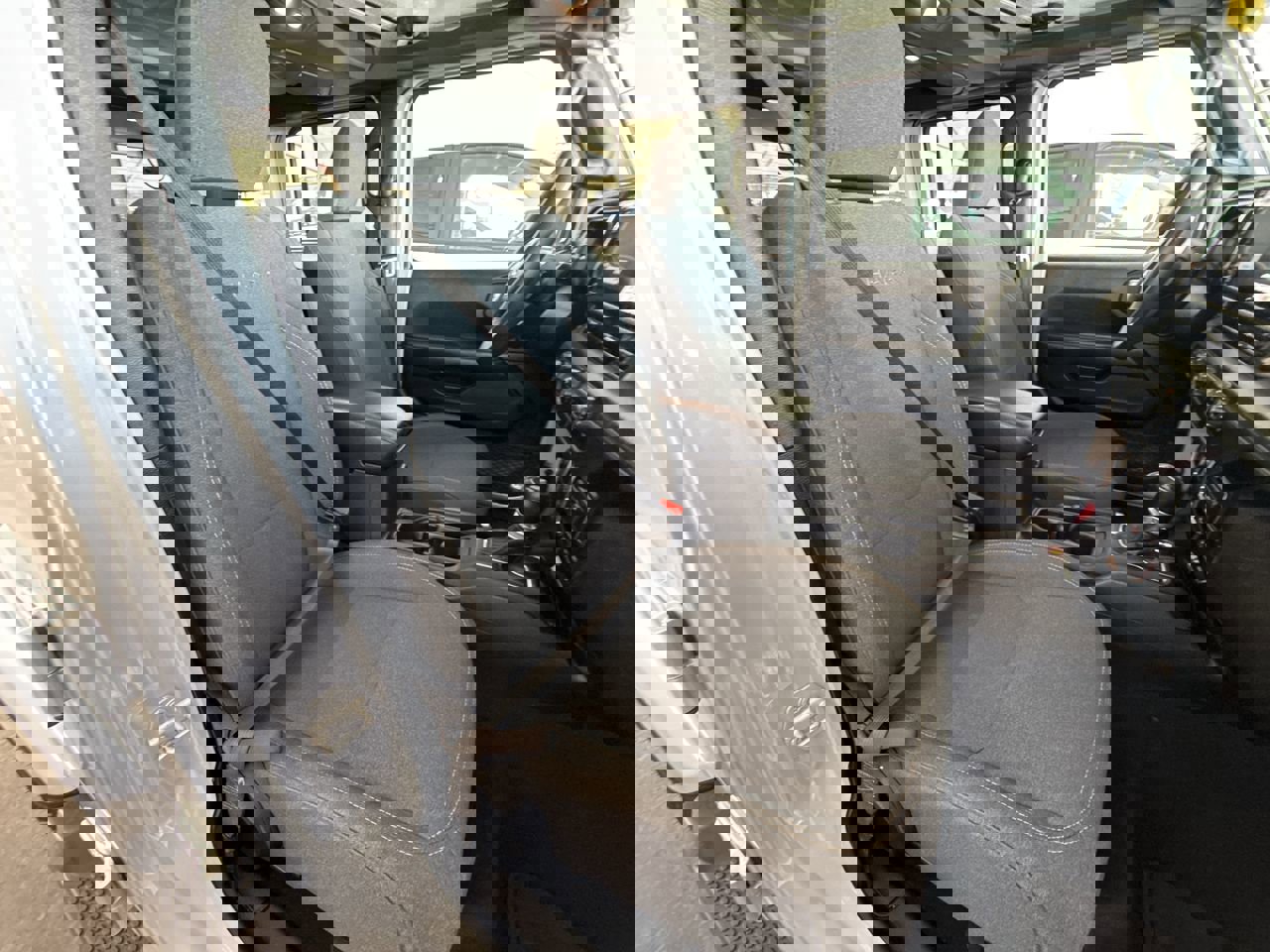 Used 2024 Jeep Wrangler Unlimited Sahara image 26